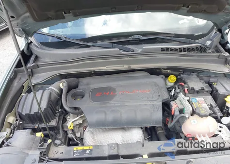 2017 Jeep Renegade Altitude 4X4 from USA, damaged, VIN ZACCJBBB0HPF83583